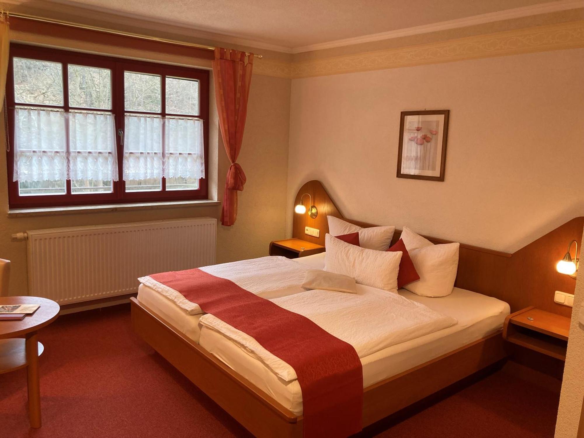 Hotel Zur Fernmuehle Ziegenruck Ngoại thất bức ảnh